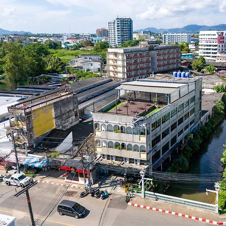 Quip Bed & Breakfast Hotel Phuket Eksteriør billede